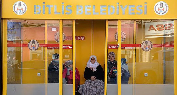 Bitlis’te 7 merkezi otobüs durağına klimalı takıldı