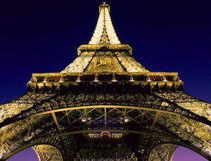 Eyfel Kulesi’ne 20 yılda 300 milyon Euro harcanacak