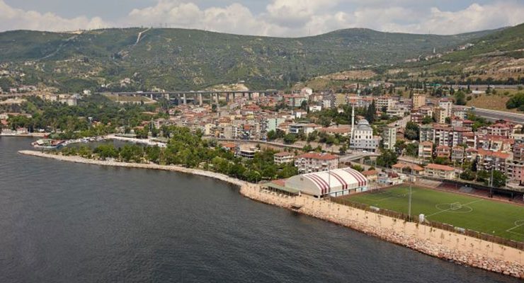 İzmit Körfez’de 3 milyon TL’ye 3 dönüm arsa