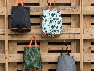 Üsküdar Belediyesi’nin ekolojik çantaları ücretsiz dağıtıyor