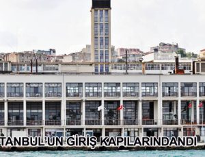 İlber Ortaylı: Karaköy Yolcu Salonu yıkılmamalıydı