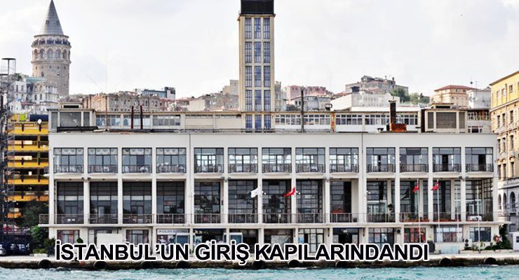 İlber Ortaylı: Karaköy Yolcu Salonu yıkılmamalıydı