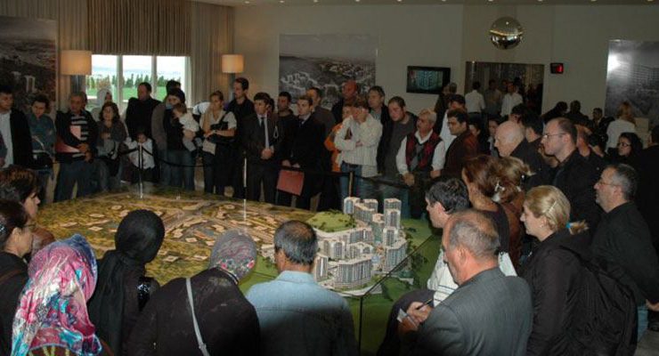 Emlak Konut seferberliğinde ilk gün bilançosu: 300 satış