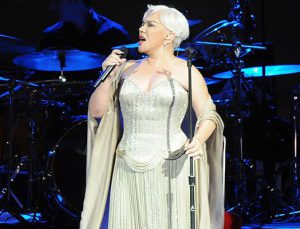 Sezen Aksu, Şamdan için Kenan Doğulu’yu evinden çıkarıyor