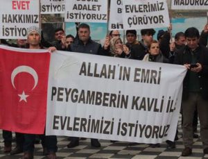 Fi Yapı mağdurları yine sokaklara döküldü