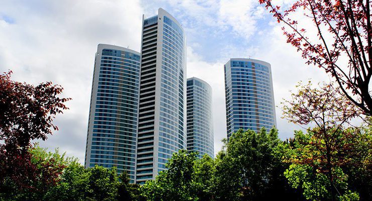 Taşyapı ve Kadıköy Belediyesi arasındaki kavga iyice kızıştı