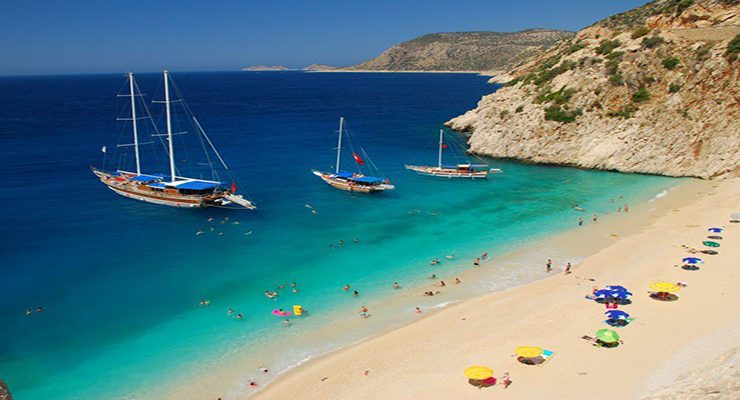 Türkiye’de en fazla mavi bayraklı plaj Antalya’da