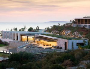 Sosyetenin ünlü oteli kapanıyor