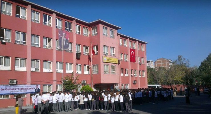 İstanbul Valiliği üç okulu yeniden inşa ettiriyor