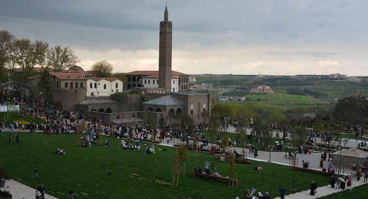 Sur’da devletin restore ettiği İçkale’ye ziyaretçi yağdı