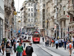 İstiklal Caddesi’nde restorasyon başladı