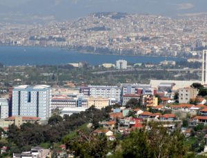 İzmir Narlıdere’de 12 milyon TL’ye satılık 13 işyeri