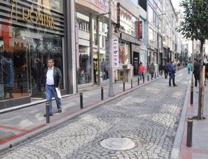 Osmanbey’in boş dükkanlarını Suriyeliler doldurdu