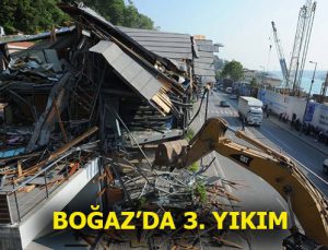İBB ekipleri Boğaz’daki Atlantis Tankers’in binasını yıktı