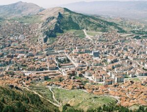 Tokat Erbaa’da 7 milyon liraya satılık arsa