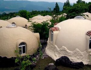 Japonlar 2 saat içinde 300 yıl dayanan ev yaptı