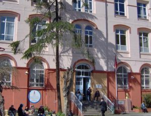 İBB Beyoğlu’ndaki 2 okulun restorasyon işini ihaleye çıkardı