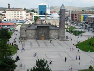Erzurum Belediyesi’nden Yakutiye’de satılık 37 arsa