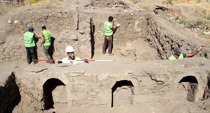 Elazığ’da 450 yıllık mahalle gün yüzüne çıkarılıyor