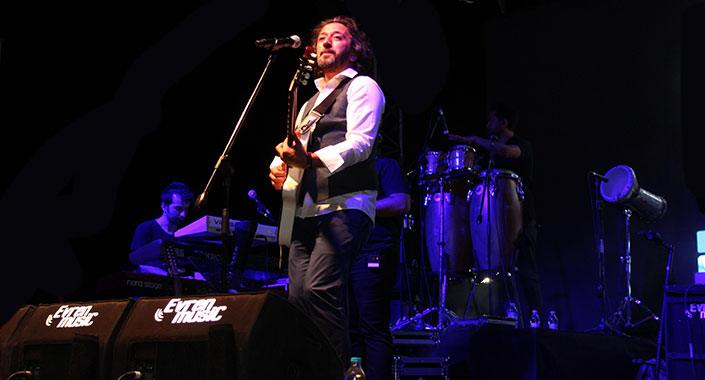 Fettah Can ANKAmall’daki yaz konserinde coşturdu