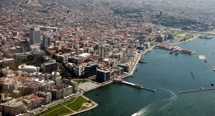 İzmir Buca’da 8.4 milyon TL’ye satılık arsa