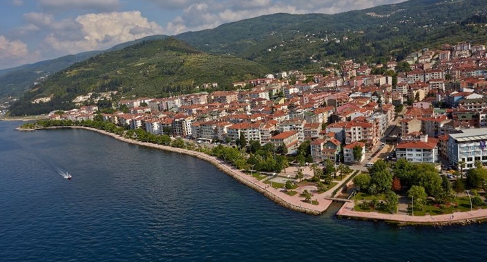 Kocaeli Karamürsel’de 6.4 milyon TL’ye satılık 3 arsa