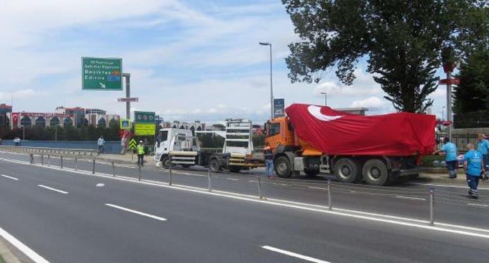 15 Temmuz Şehitler Köprüsü trafiğe kapatıldı