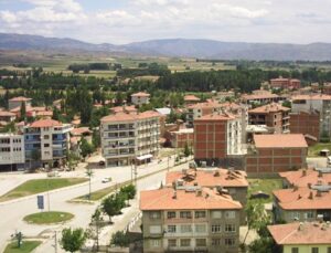 Amasya Suluova’da 5 milyon TL’ye satılık arsa