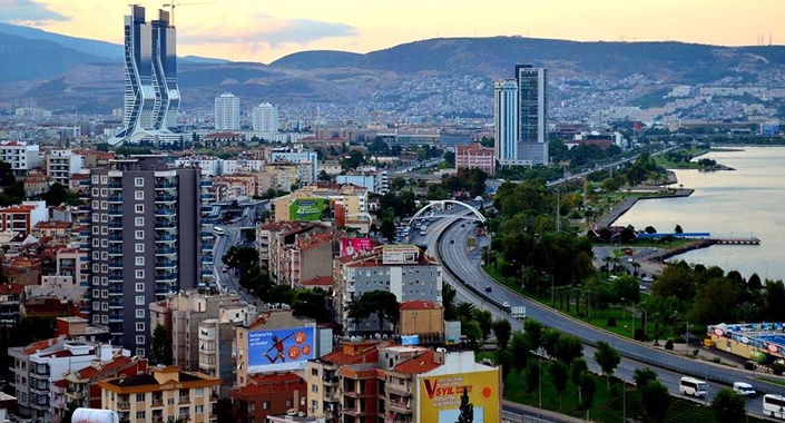 İzmir Bayraklı’da 6.8 milyon TL’ye satılık konut imarlı arsa