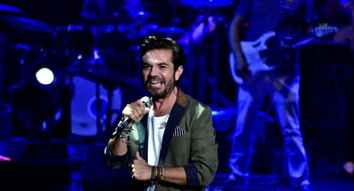 Ege sahilleri Kenan Doğulu ile şenleniyor