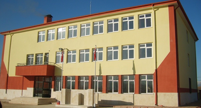 İstanbul Valiliği 10 okulu yeniden inşa ettiriyor