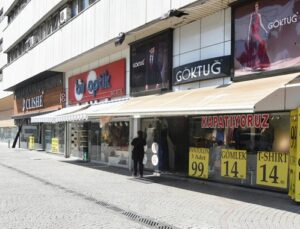 İzmir’de mağazalar bir bir kapanıyor