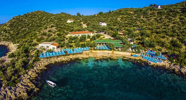 Antalya Hidayet Koyu’ndaki kaçak yapılara yıkın kararı