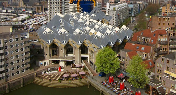Rotterdam’ın fazlasıyla köşeli küp evleri