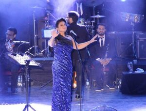 Sibel Can, Bursa Açıkhava’yı salladı