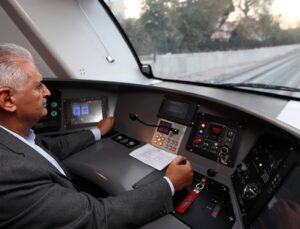 Başbakan Yıldırım Torbalı-Selçuk İZBAN hattını açtı