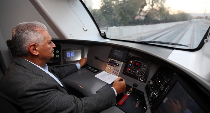 Başbakan Yıldırım Torbalı-Selçuk İZBAN hattını açtı