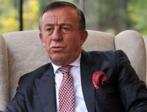 Ali Ağaoğlu’ndan müteahhitlere iflas uyarısı