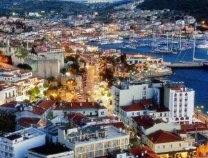 Çeşme’de 13,2 milyon TL’ye satılık 4 arsa