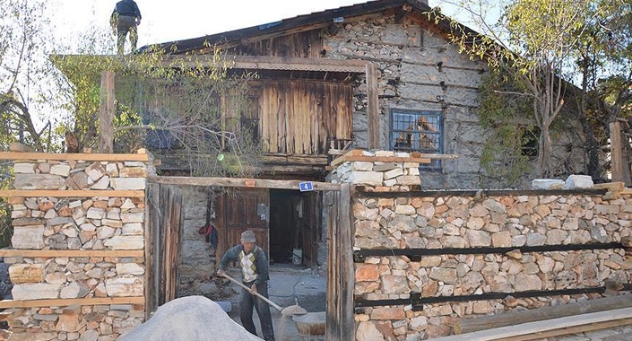 Antalya’daki Düğmeli evler yeniden ayağa kaldırılıyor