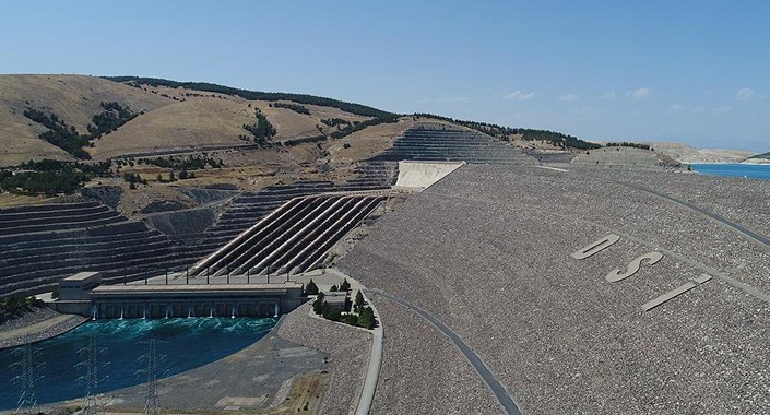 Eroğlu: HES’ler doğalgazı da kömürü de geçti