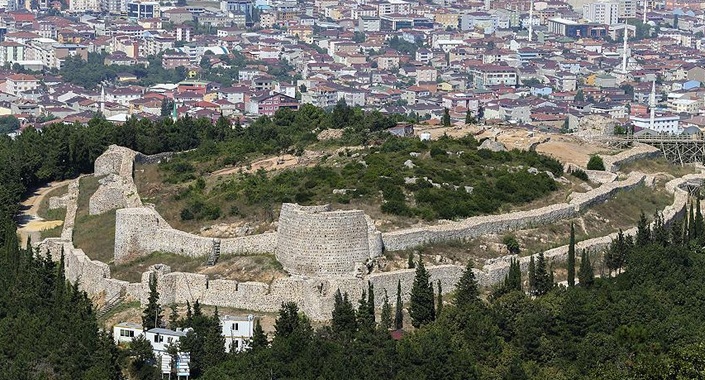 Izmir kalesinin tarihi