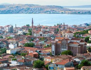 Ayvalık’ta 803 milyon TL’ye satılık 2 arsa