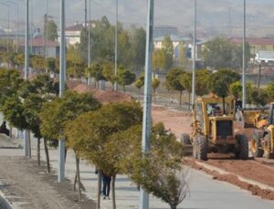 Doğubayazıt 20 yıldır alamadığı hizmetleri almaya başladı