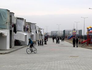 Geçici barınma merkezleri Suriyelilerin evleri oldu