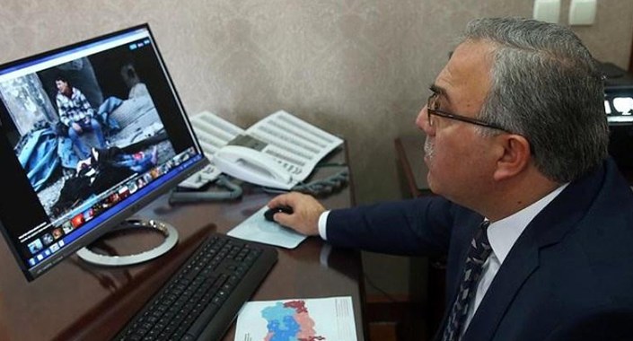 TOKİ Başkanı Turan Yılın Fotoğrafları oylamasına katıldı