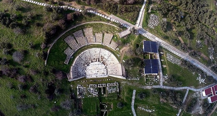 İzmir’de 2 bin yıllık oda mezarlar bulundu