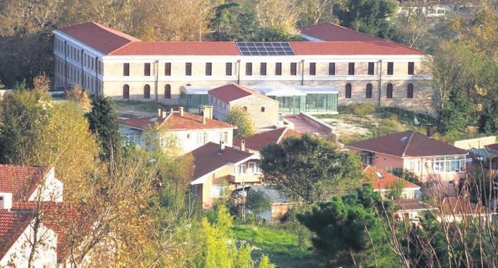 Beykoz’daki tarihi kışla Bezmialem Üniversitesi’ne devredildi