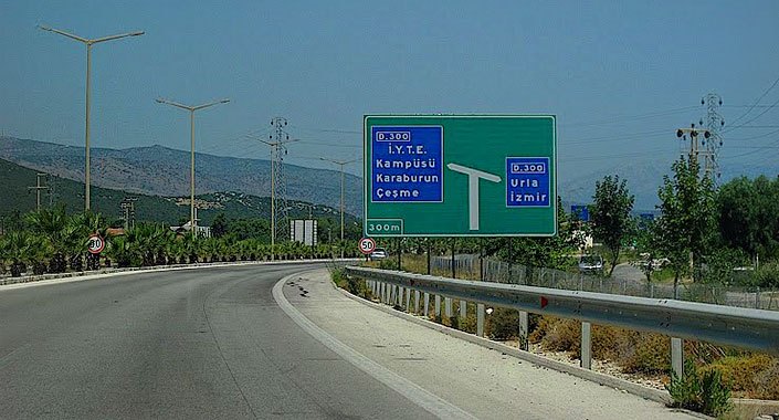 Karaburun yol ayrımı ile Çeşme arasında 25 km yol yapılacak