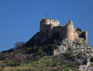 ‘Kaleler şehri’ tarih meraklılarını bekliyor